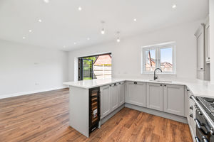 Kitchen/Dining/Family Room- click for photo gallery